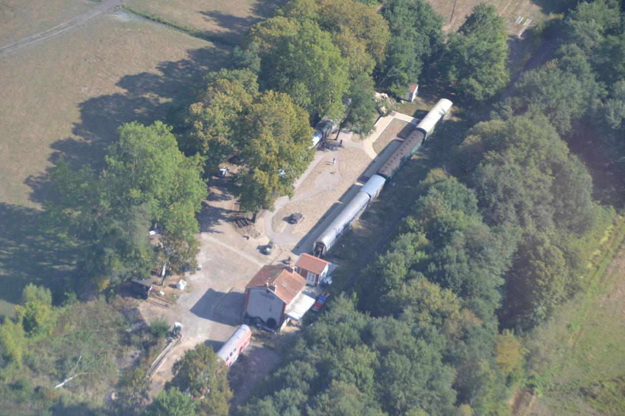 Le Train Des Reves Dracy-Saint-Loup Exterior photo